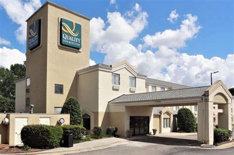 quality inn and suites north.